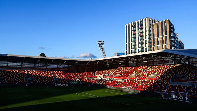 官方：布倫特福德VS門興VS女王公園巡游友誼賽