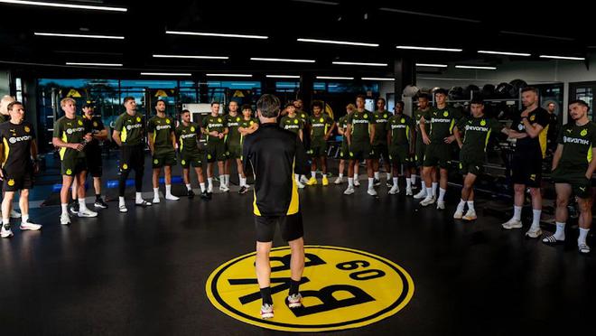 圖片報(bào)：世俱杯獎(jiǎng)金豐厚，多特球員出線得100萬(wàn)歐，進(jìn)八強(qiáng)加200萬(wàn)。