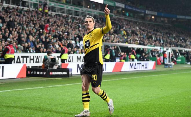 薩比策否認(rèn)離隊(duì)傳聞，媒體素材照單全收。