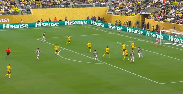 德甲豪門平局，多特蒙德射門落后，表現(xiàn)狼狽，僅3次射正。