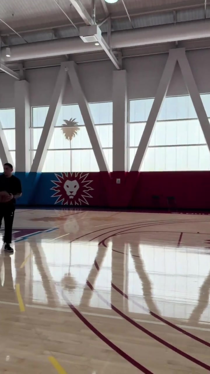 崔永熙更新動(dòng)態(tài)傷后第一次球場訓(xùn)練ACL斷裂后第171天