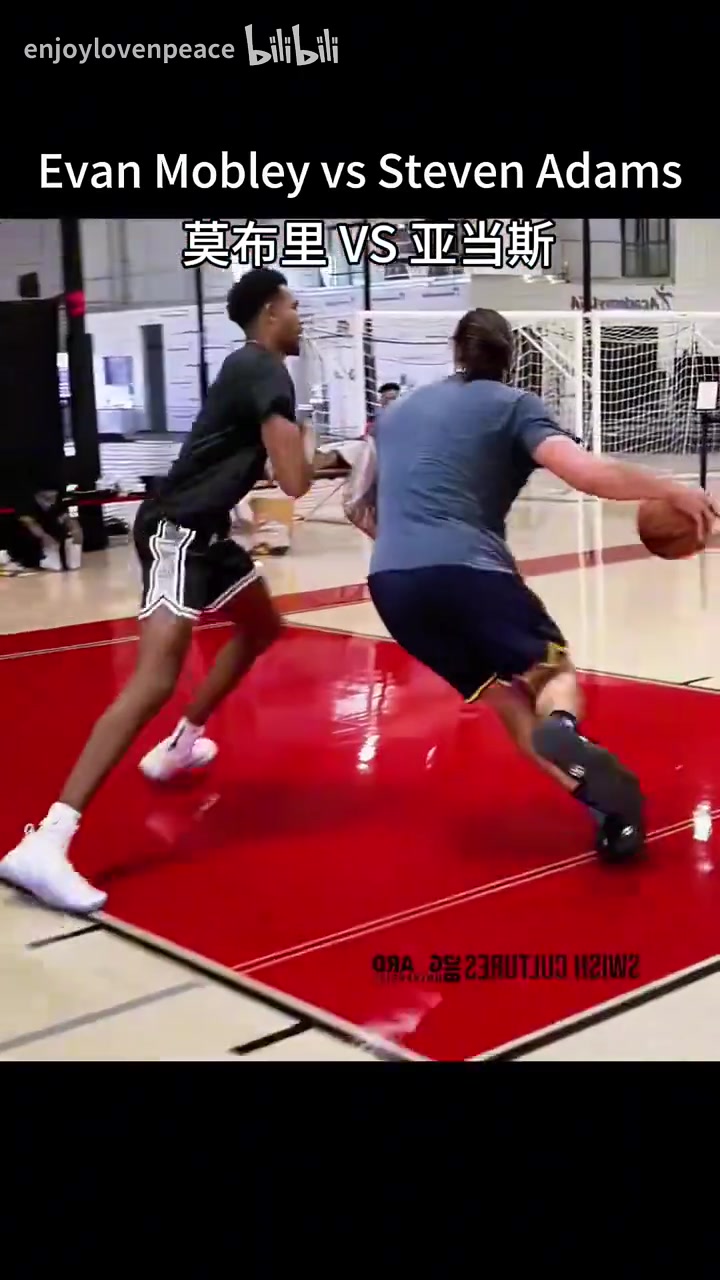 外網(wǎng)爆火野獸外形細膩技術(shù)當年亞當斯和莫布里的單挑