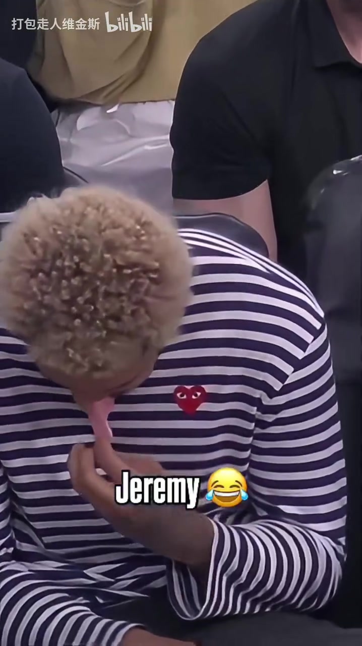 童心未泯索漢?？怂鼓憧炜次野ツ阍趺床辉缈? title=