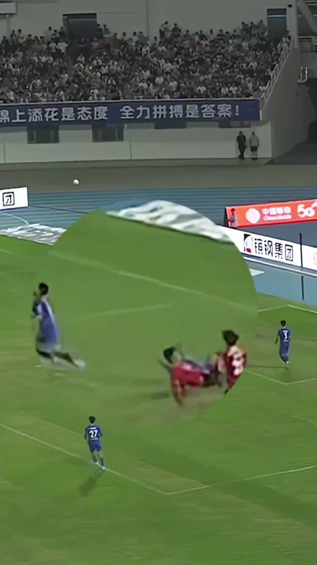 蘇超暖心瞬間一瓶水的見證戰(zhàn)針鋒相對情親如兄弟