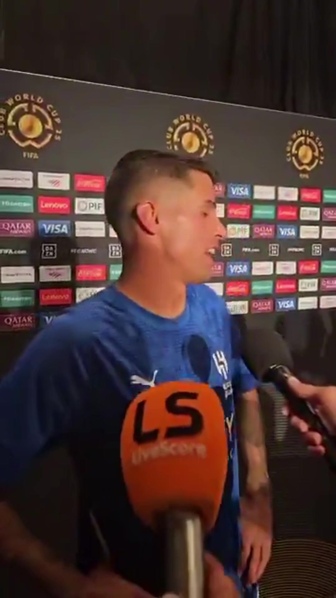 新月1-1皇馬賽后坎塞洛我熱愛(ài)巴薩我很享受在巴薩的時(shí)光