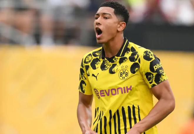 利物浦球星小貝林轉(zhuǎn)會多特，互利共贏，多特助年輕球員成長。