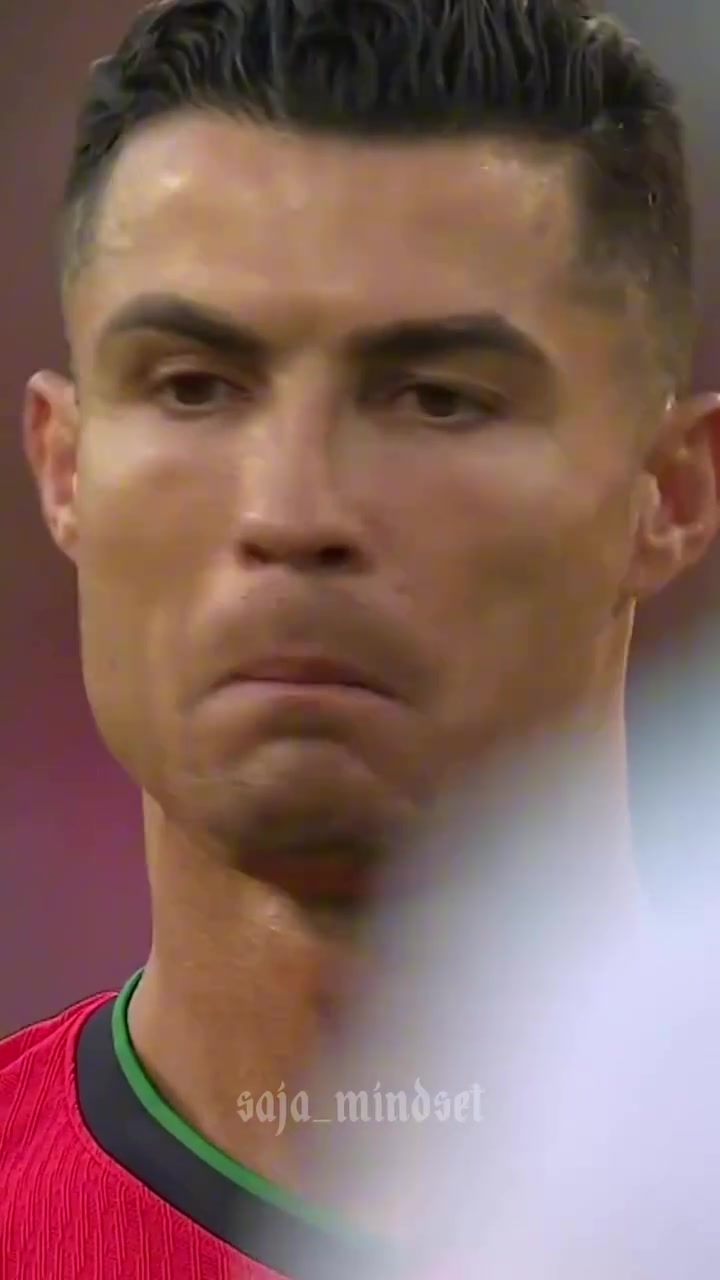 永不言棄C羅主罰任意球前的自我鼓勵(lì)