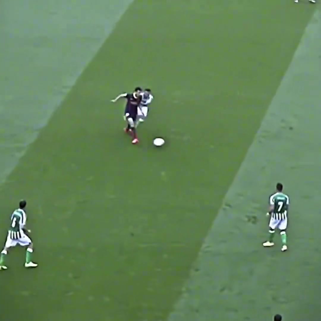 網(wǎng)友據(jù)說這是伊萬(wàn)眼中的黃政宇和王上源