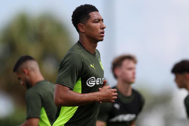 圖片報：多特售萬件世俱杯球衣，小貝印號占三分之一。