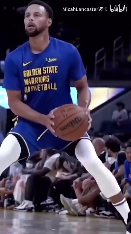 歷史三分王的秘密庫(kù)里瞬息之間調(diào)整投籃手型