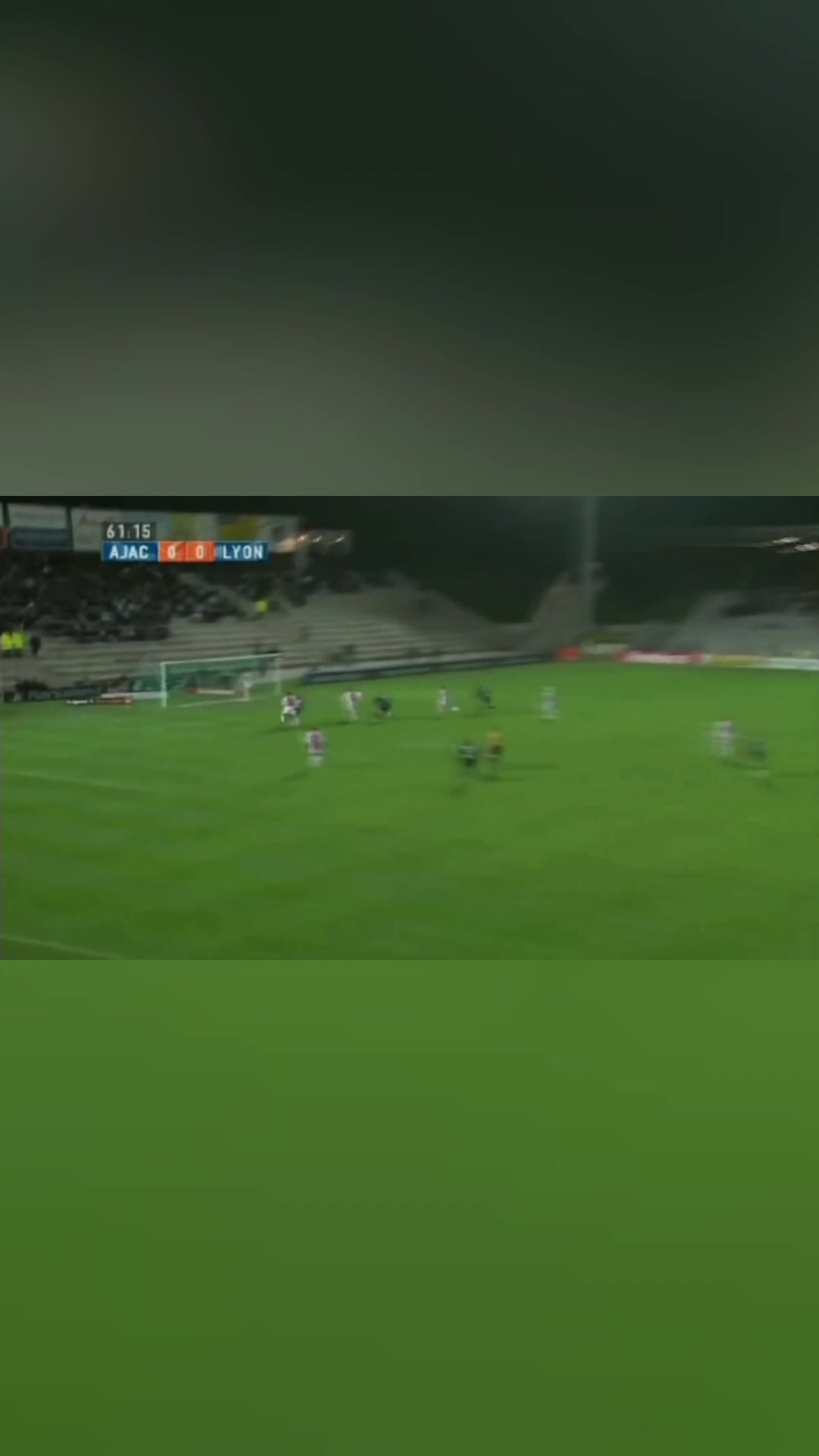 任意球破門最多的男人小儒尼尼奧中圈附近任意球直接轟進