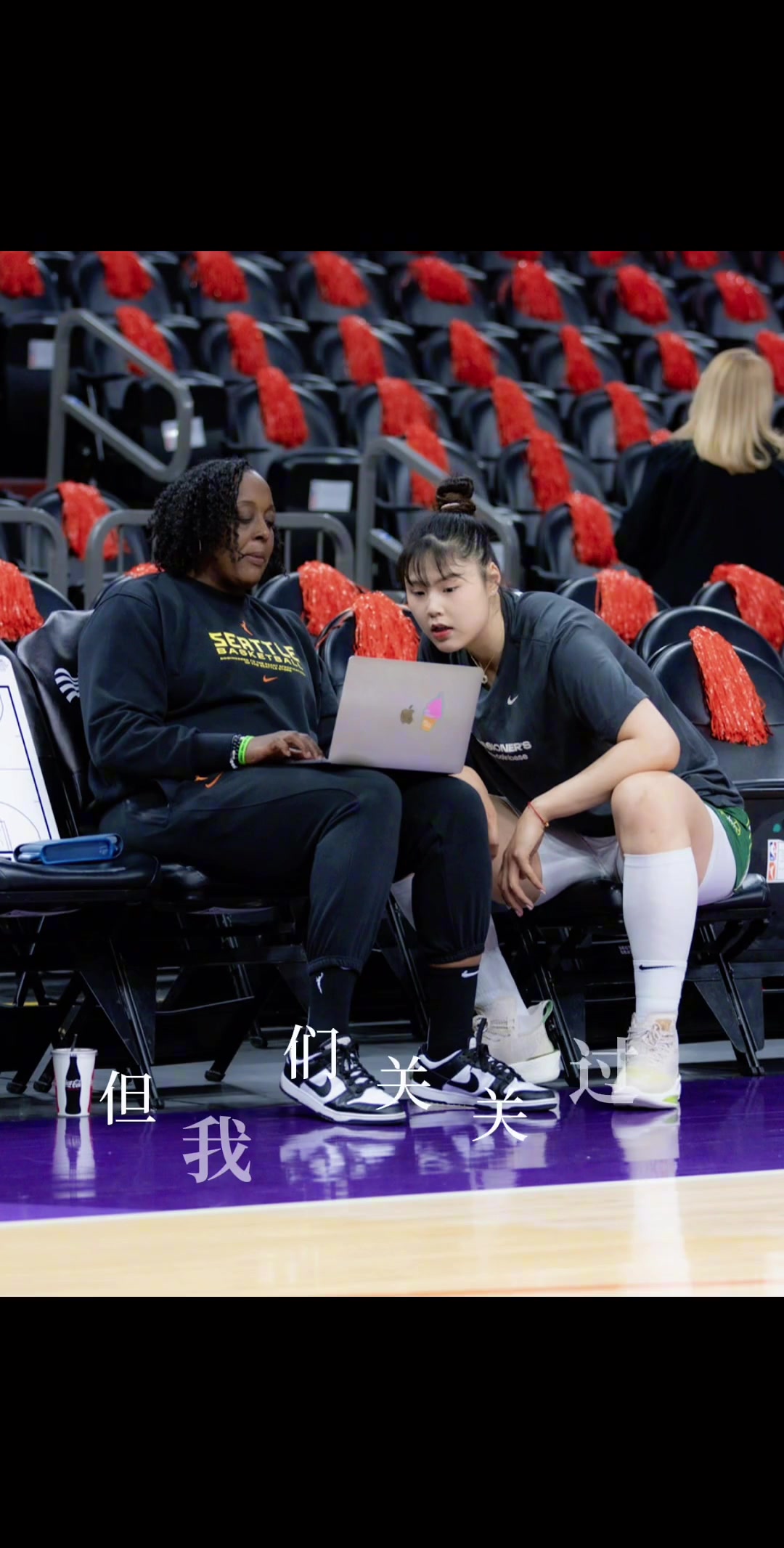 繼續(xù)加油沖李月汝曬照勇敢說再見 才能被獎勵新的開始