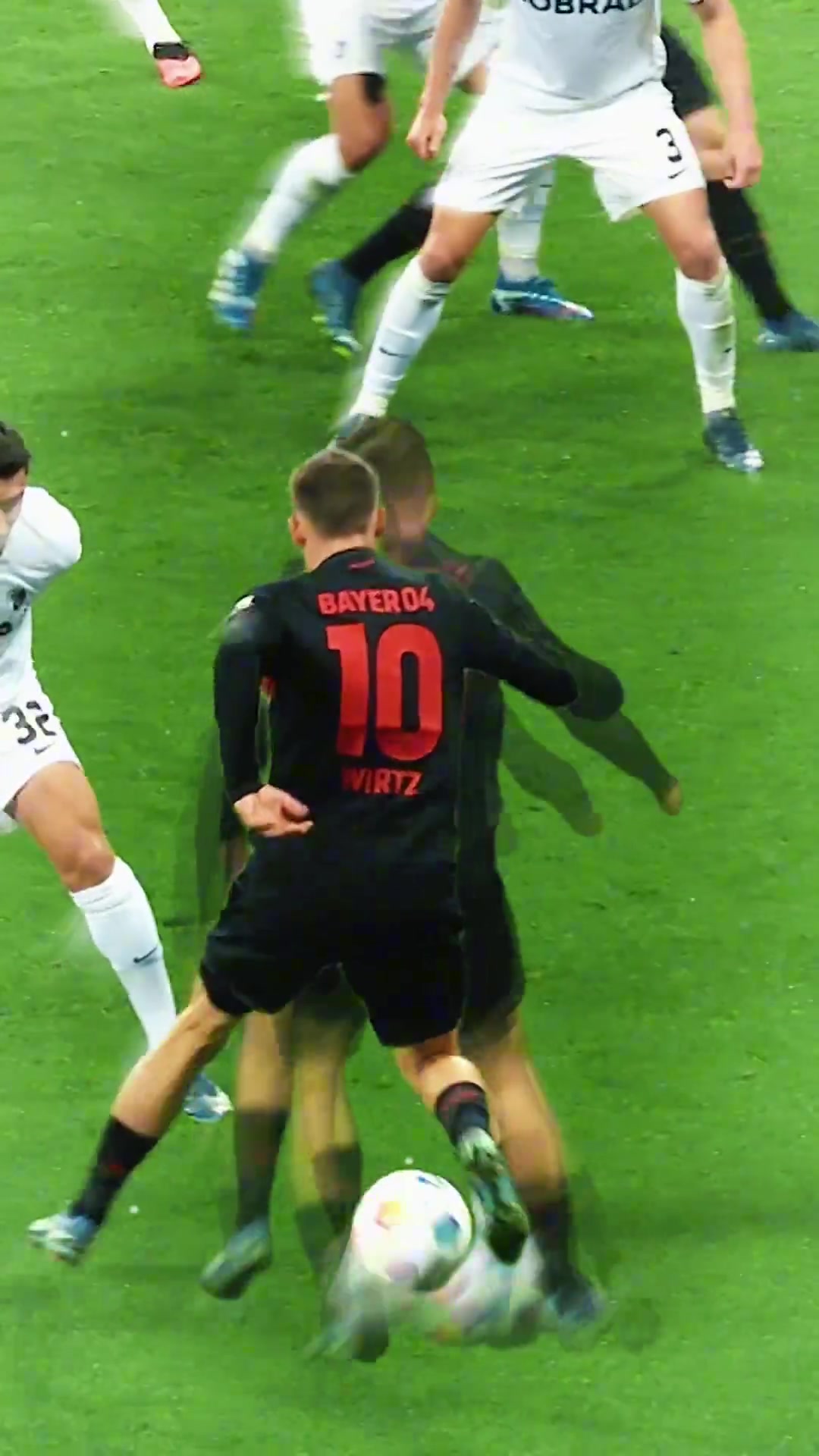 維爾茨這球和薩拉赫太像了左一維爾茨右一薩拉赫對手不得崩潰