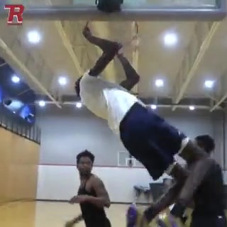 波爾波爾在野球場上簡直就是杜蘭特的存在各種為所欲為