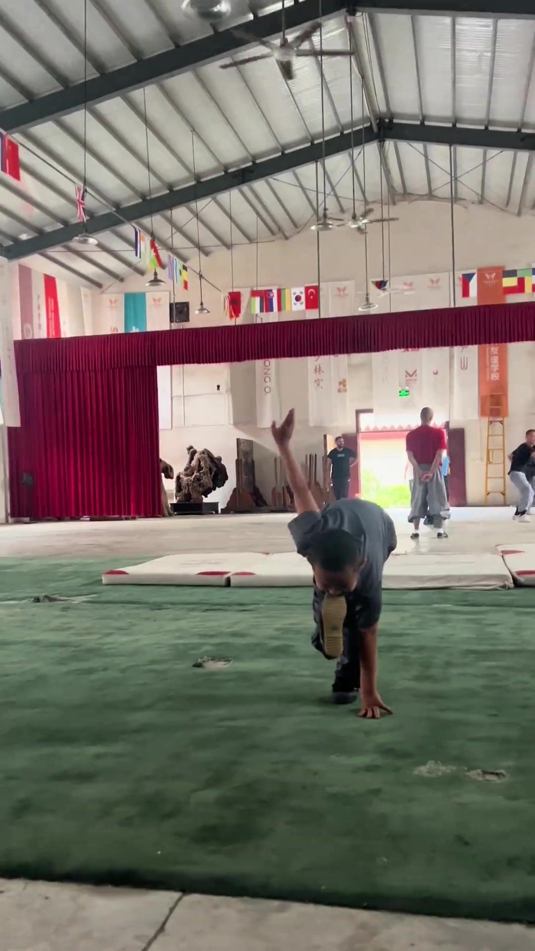 少林寺師父曬視頻少林童子功震驚了文班亞馬