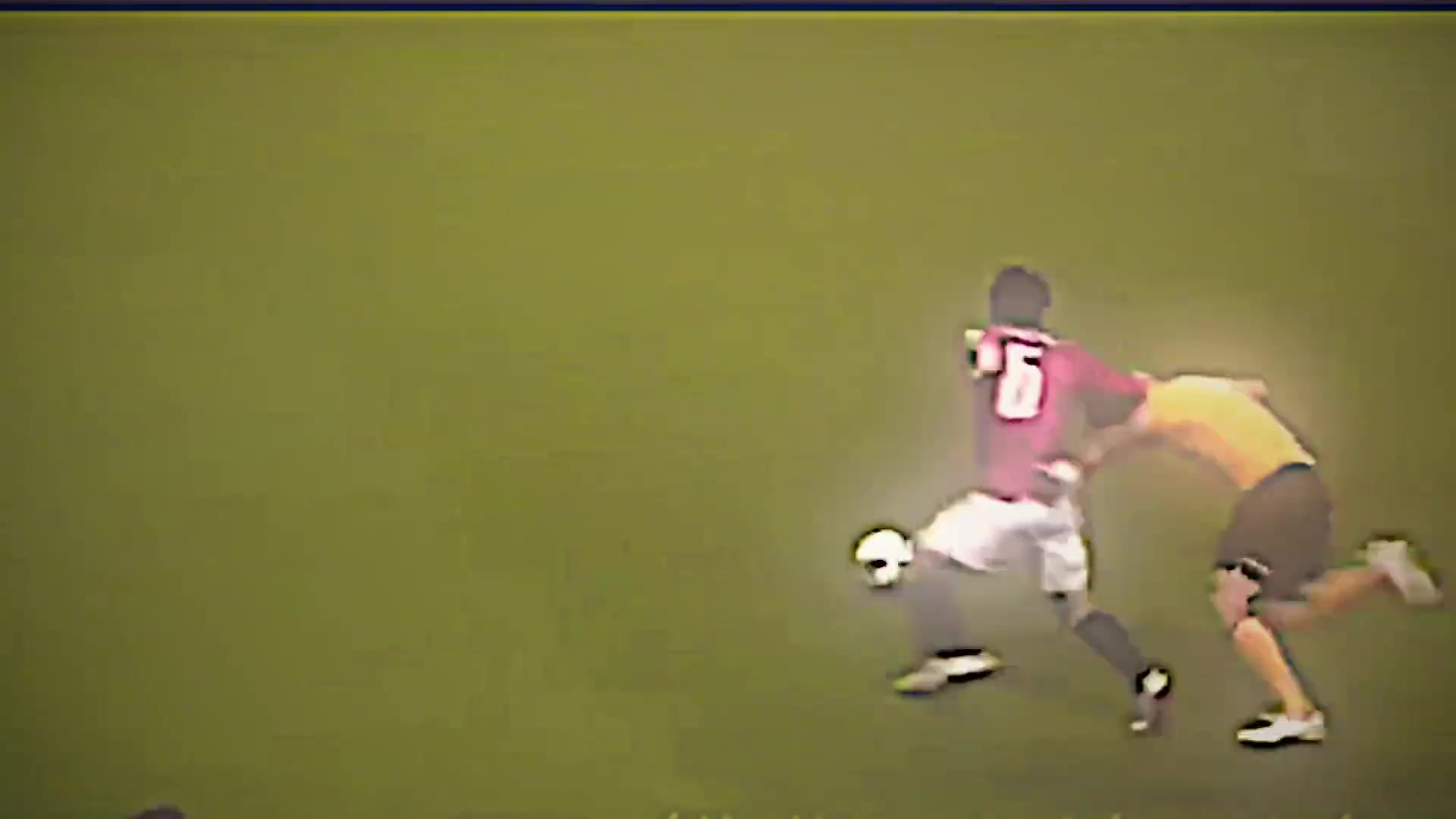 日本沒紅牌張琳芃被日本球員拽頭發(fā)扔出2米起身后將對方撞翻