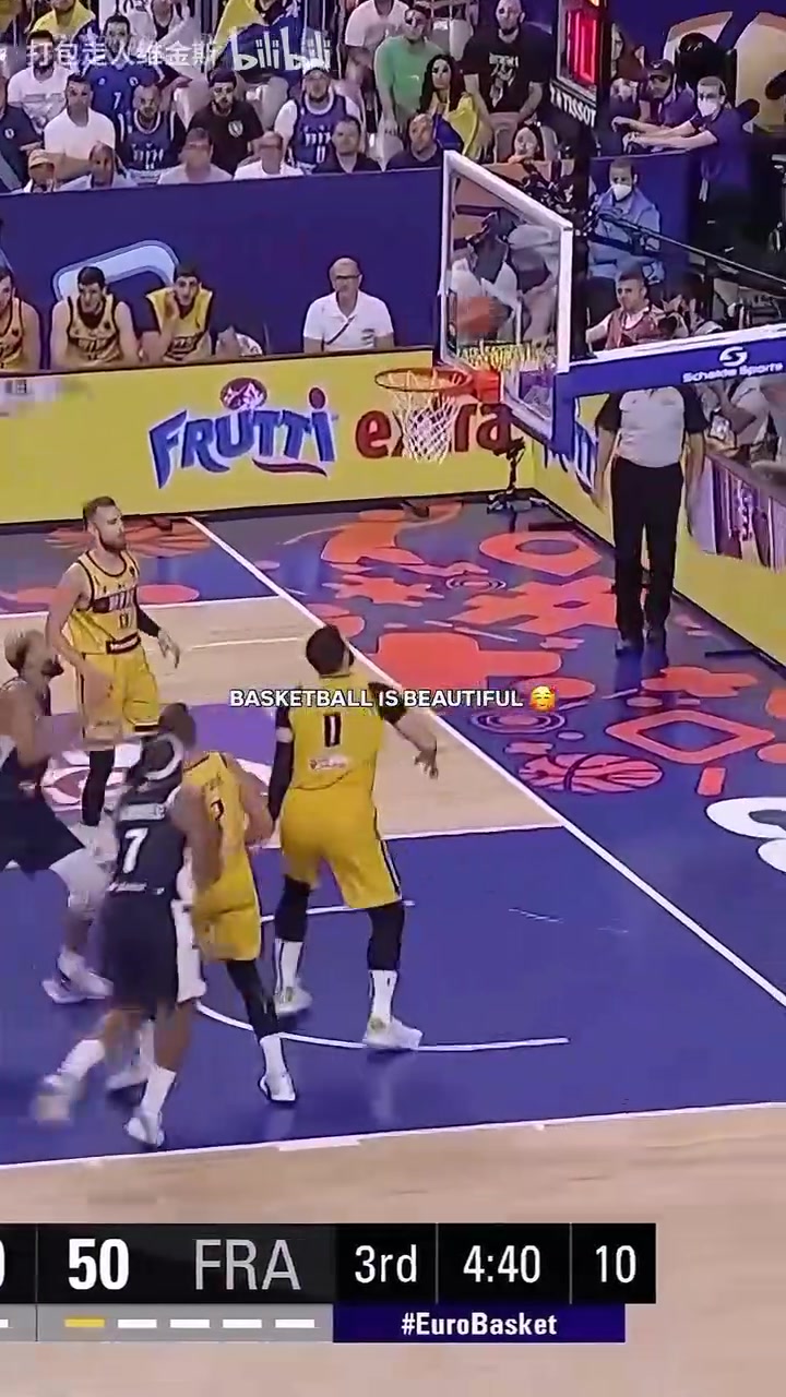 歐亨利籃球不看隊(duì)名你絕對(duì)不敢相信這是這個(gè)級(jí)別的比賽