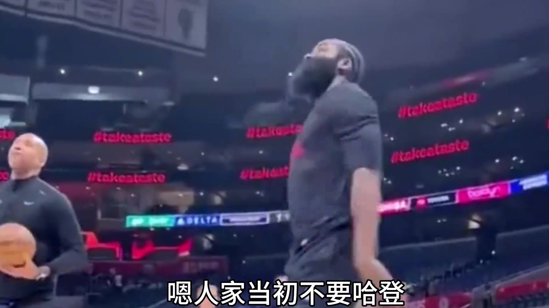 今2年5千萬(wàn)續(xù)約楊毅此前火箭選擇范喬丹不要哈登是正確的