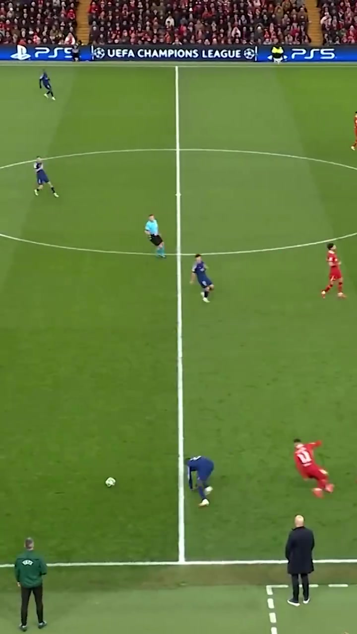 真世一左歐冠官方最新視頻曬出門德斯對(duì)位薩拉赫時(shí)的集錦