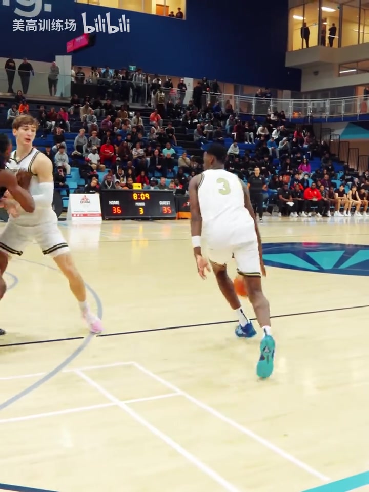 明年還有更猛的26選秀熱門AJ迪班薩這球風(fēng)是下一個麥迪