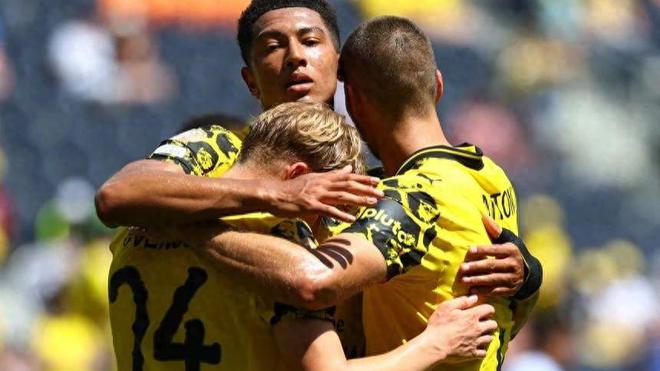 小貝林助攻，多特勝蔚山，小組第一出線