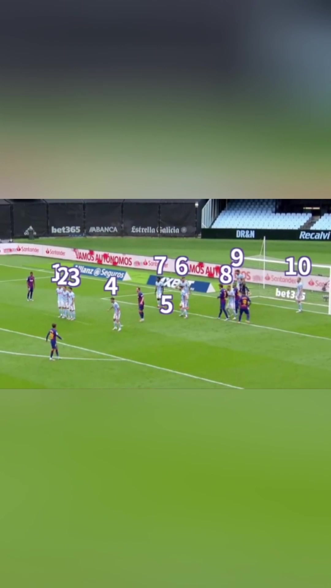 心有靈犀梅西妙計破十人防守