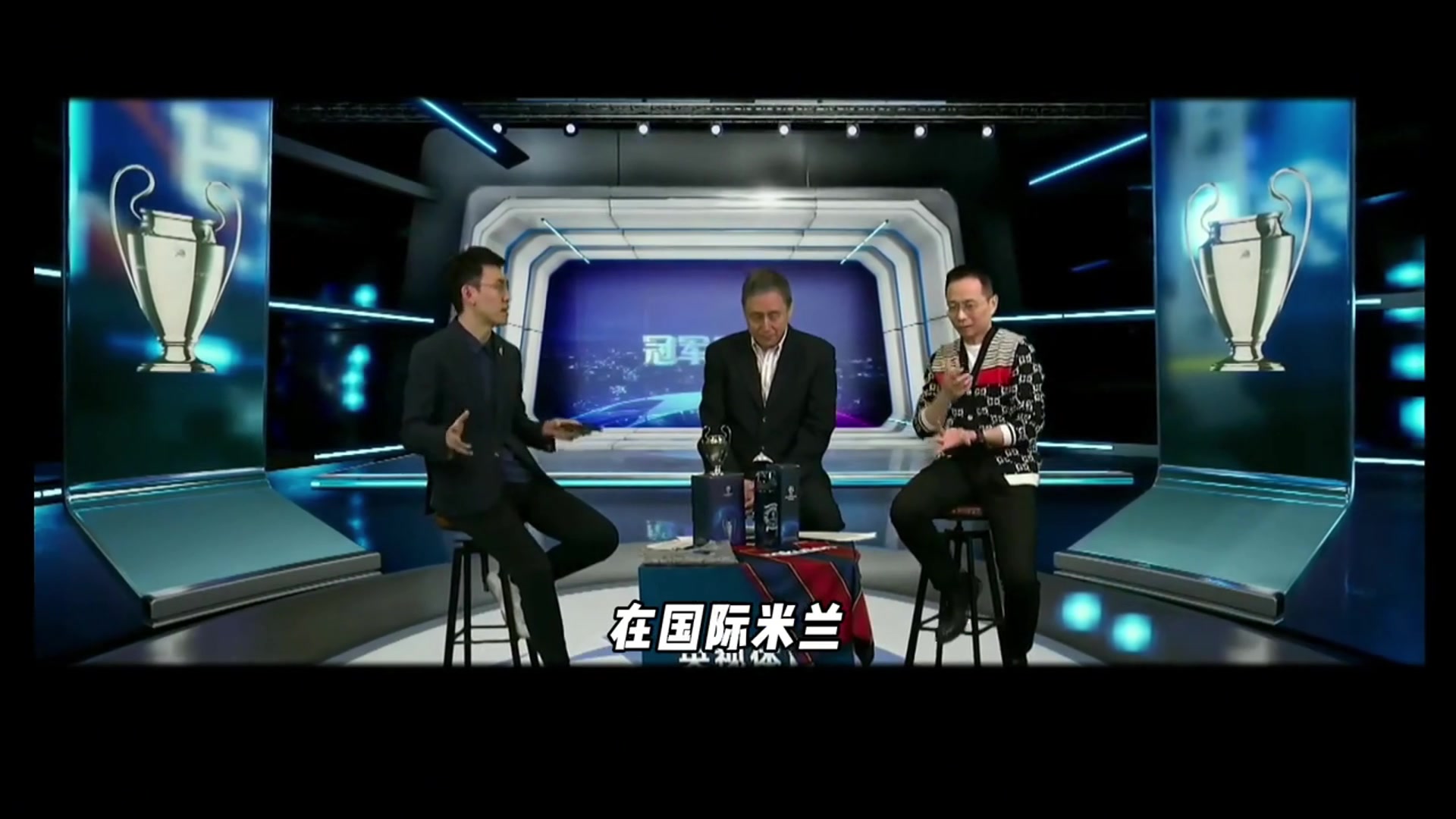 詹俊世界上沒(méi)有人單刀能力比羅納爾多強(qiáng)尤其他的鐘擺式過(guò)人