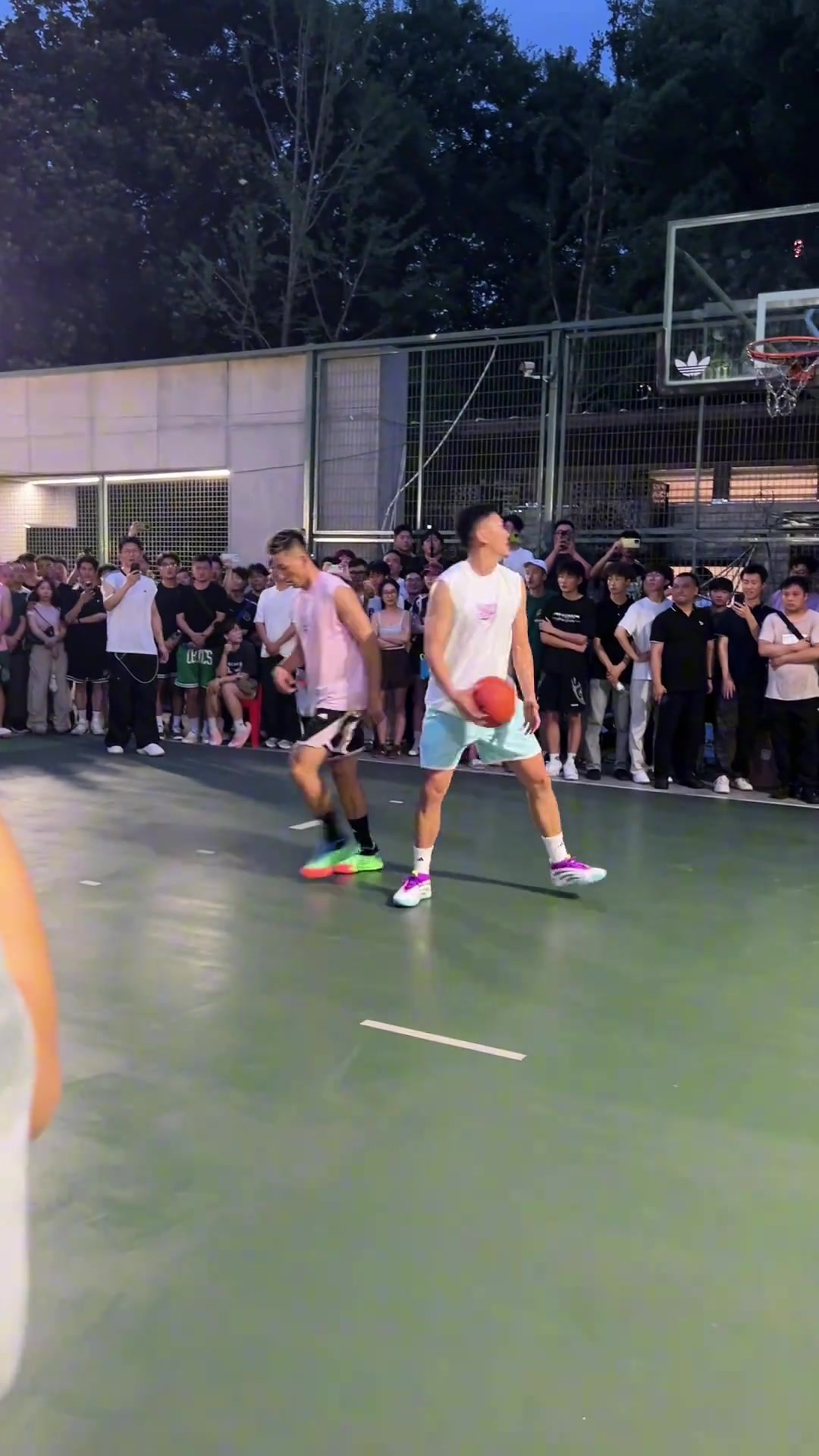 楊政打野球被裁判狂吹N個走步是壞習慣還是被針對