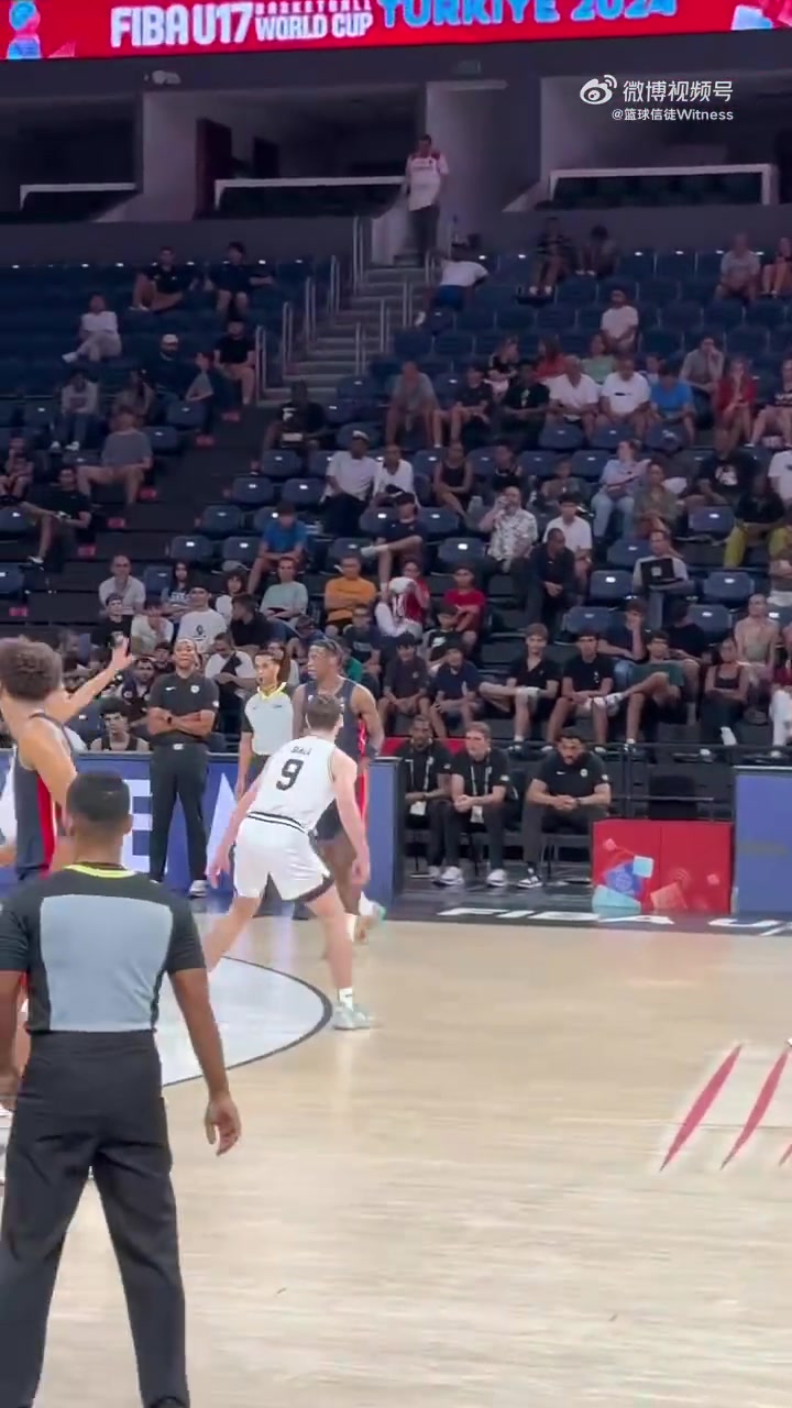 26年狀元熱門AJ Dybantsa這隔扣也太輕松了吧