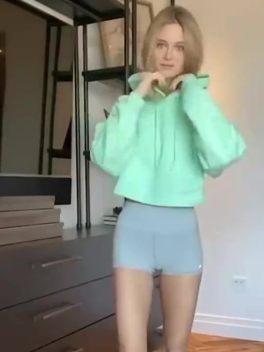 絕對的頂美樂福超模妻子拍換裝長得那叫一個沒毛病