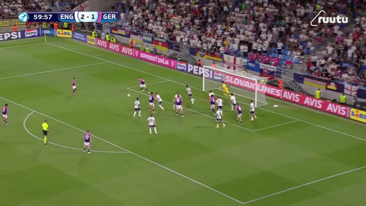 德國2-2扳平英格蘭內布爾禁區(qū)內抽射破門