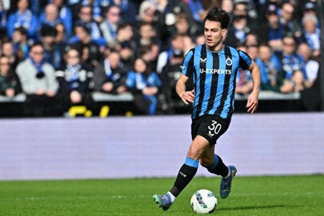 記者：多特戰(zhàn)AC米蘭爭賈沙里，已初聯(lián)布魯日。