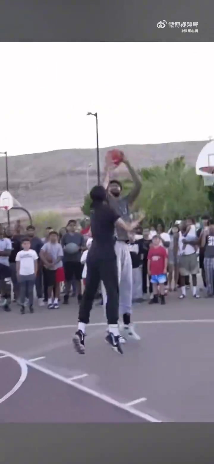 別說(shuō)考神技術(shù)還是很細(xì)膩的很有觀賞性背打甚至有點(diǎn)科比那感覺(jué)