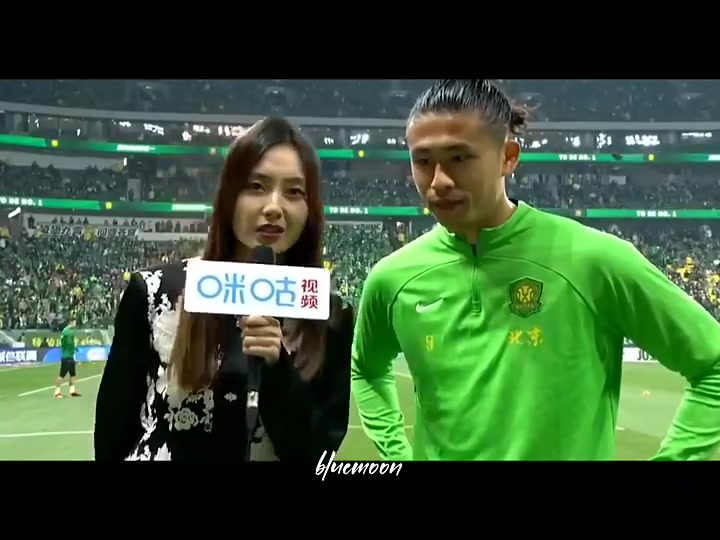 笑死中超采訪名場面張玉寧被美女記者問到懷疑人生