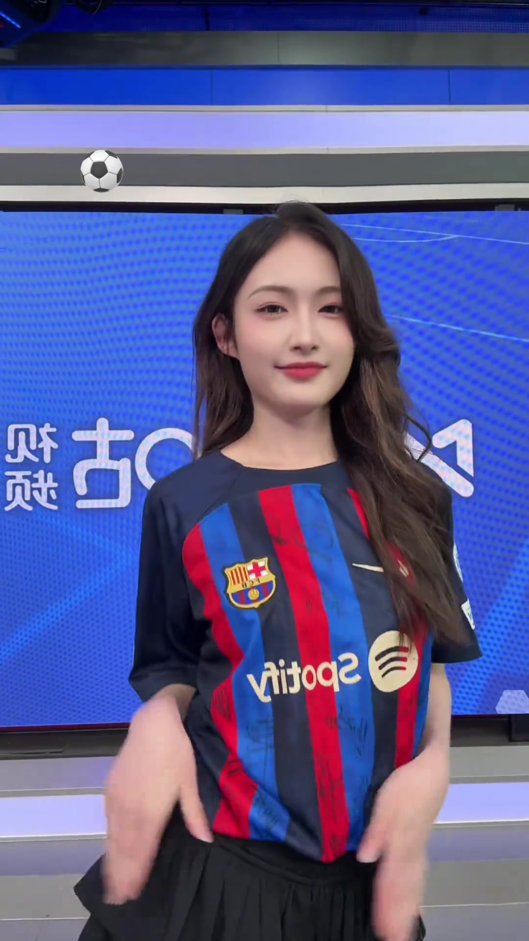 云姨巴薩變裝來(lái)啦這一拳是否擊中你的心