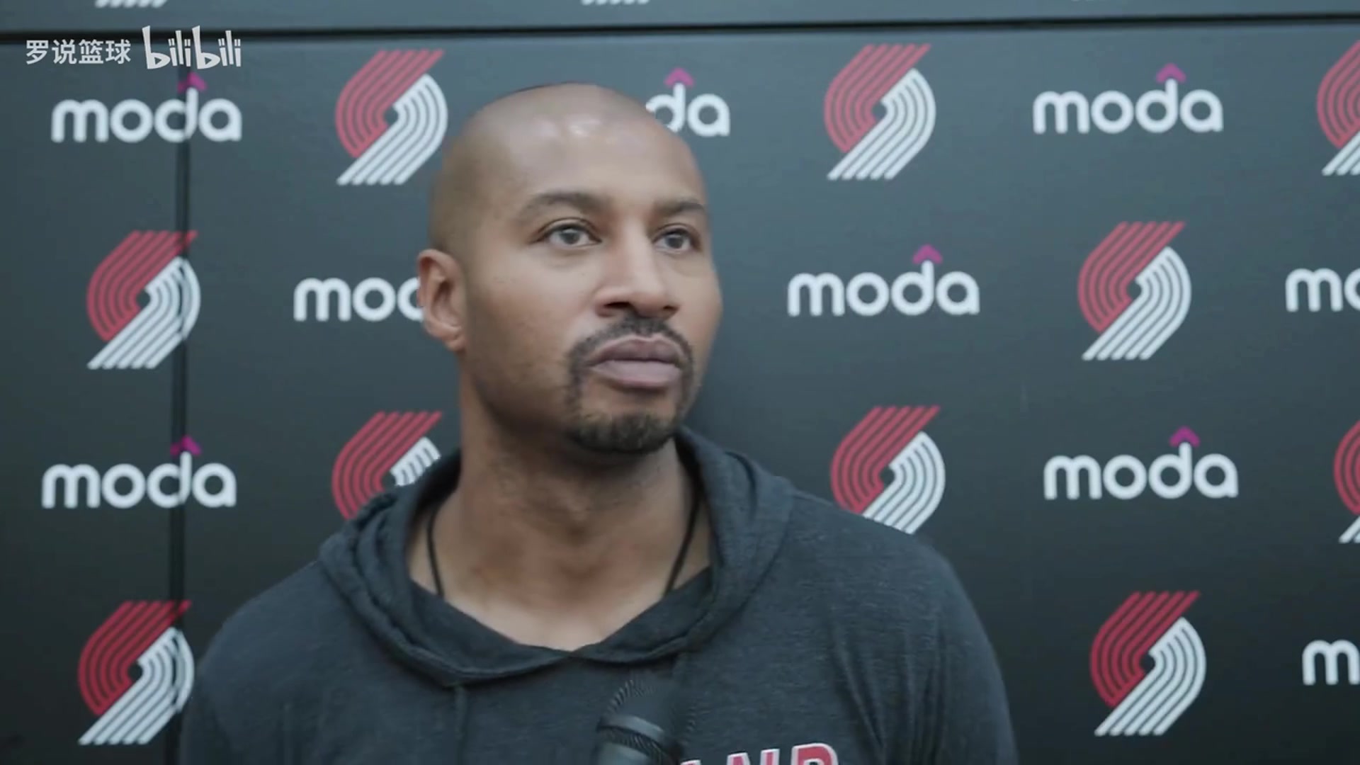 夏聯(lián)主教練楊瀚森身上擔(dān)子已經(jīng)很重不想給他太大壓力慢慢來