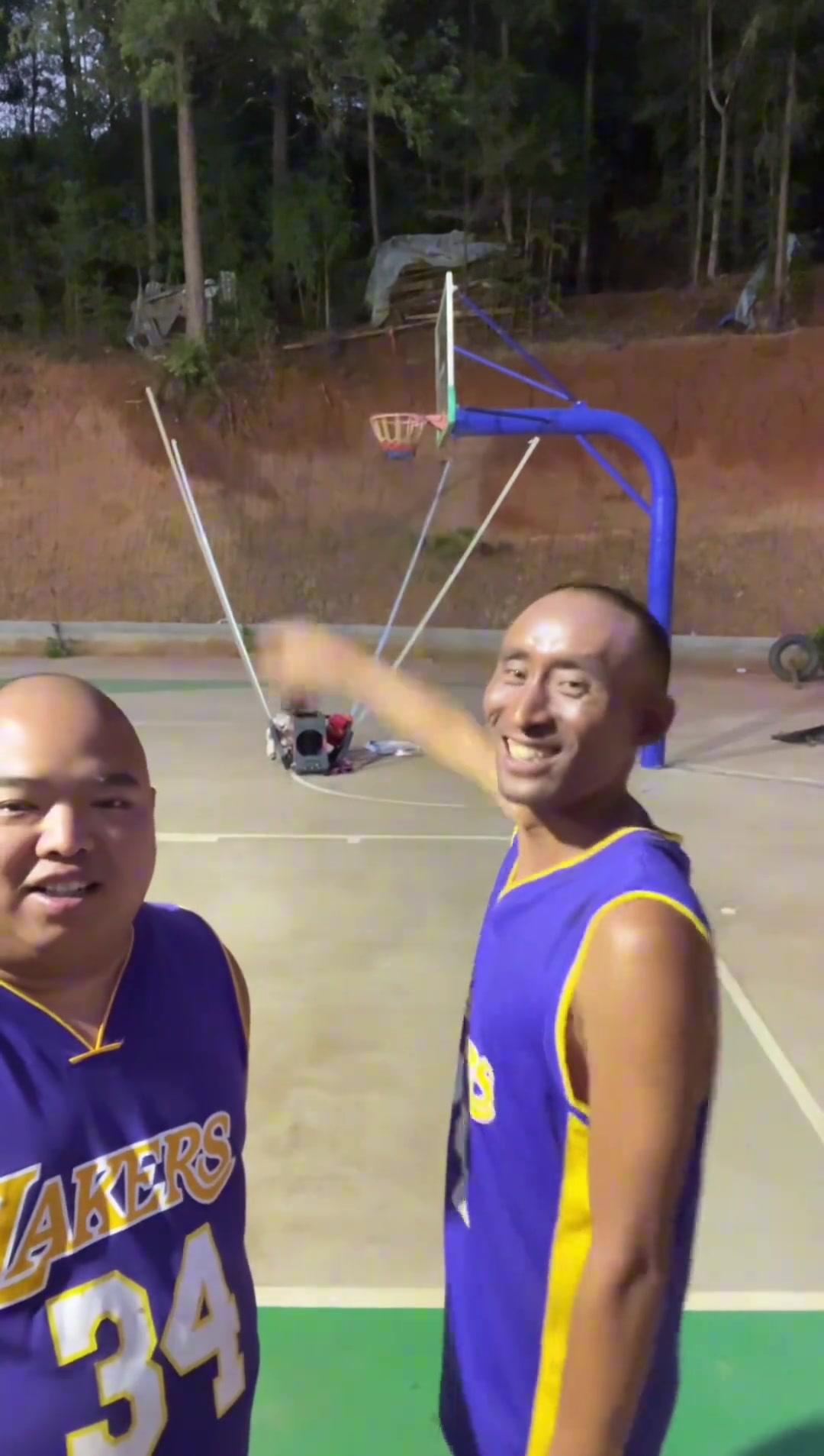 現(xiàn)在很準啊貴州科比這一手底角三分能秒多少吧友