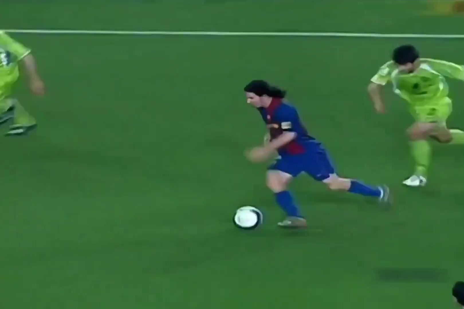 38歲梅西仿佛回到了19回顧梅西經(jīng)典一條龍