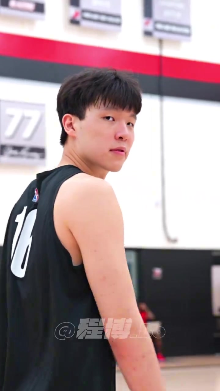 真有說法被比盧普斯指導后楊瀚森獨自加練三分底角五連中