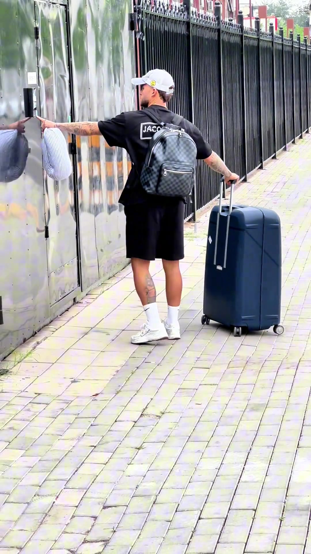 國安博主曬視頻一線隊今日上午集結(jié)李磊方昊等球員均已歸隊