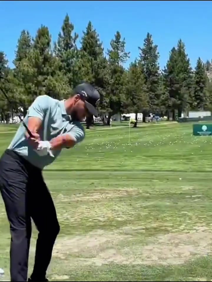 勇士官方曬庫里打高爾夫視頻 場內(nèi)場外風(fēng)范盡現(xiàn)