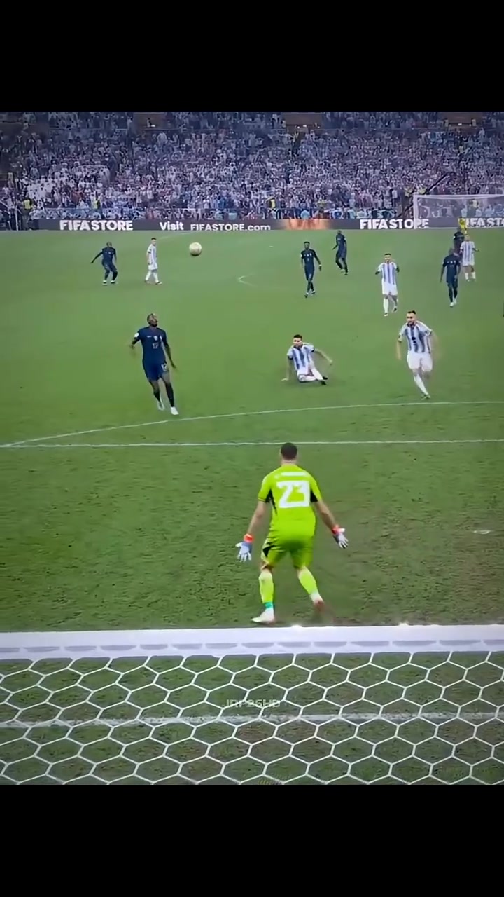 直接愣在原地這一刻仿佛已經(jīng)能感受到梅西的緊張了