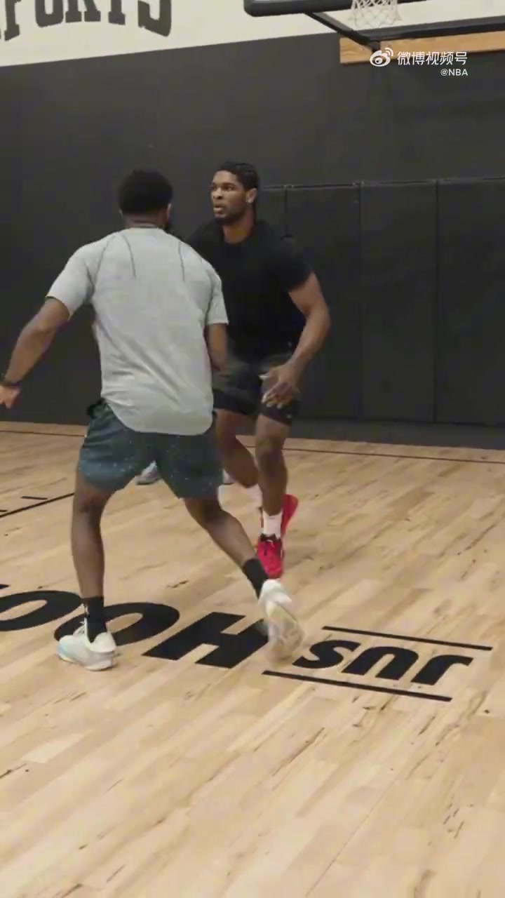 展示扎實基本功新賽季期待他和小楊在場上建立化學反應