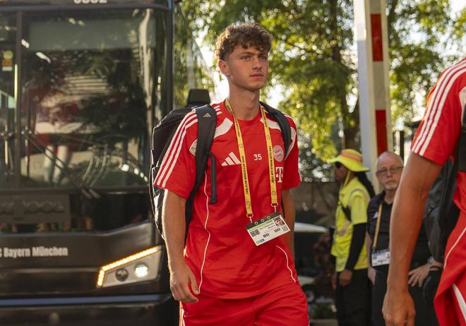 克拉滕馬赫：世俱杯經(jīng)歷精彩，外租踢德乙必要。