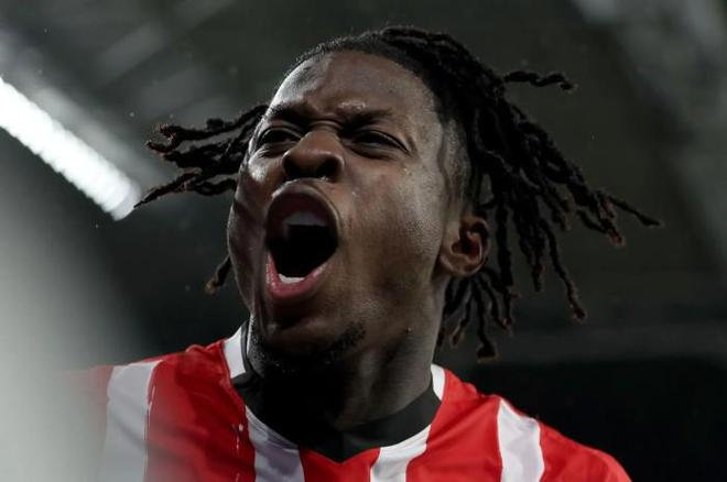 巴卡約科缺席PSV訓(xùn)練，藥廠轉(zhuǎn)會(huì)優(yōu)勢(shì)明顯。瑞天空。