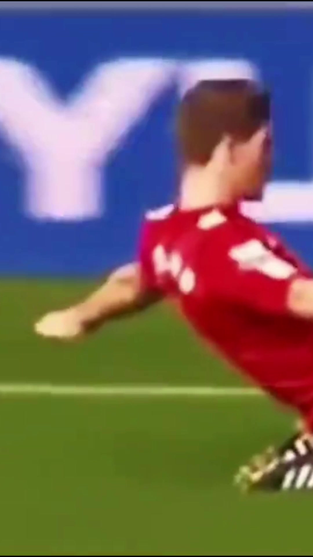 太陽報杰拉德21歲大女兒生娃他已經(jīng)當(dāng)上外公