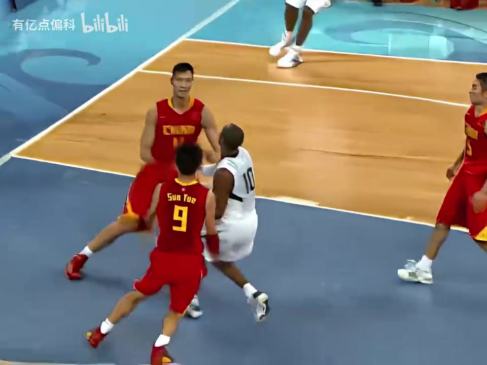 什么是重型后衛(wèi)奧運(yùn)會(huì)無法阻擋的科比攻防兩端不留情面