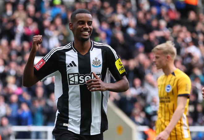 記者：利物浦報(bào)價(jià)伊薩克，紐卡新報(bào)價(jià)?；倏恕? title=