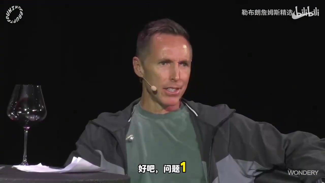 已經和科比合作過了詹姆斯進入NBA之前最想和喬丹一起打球