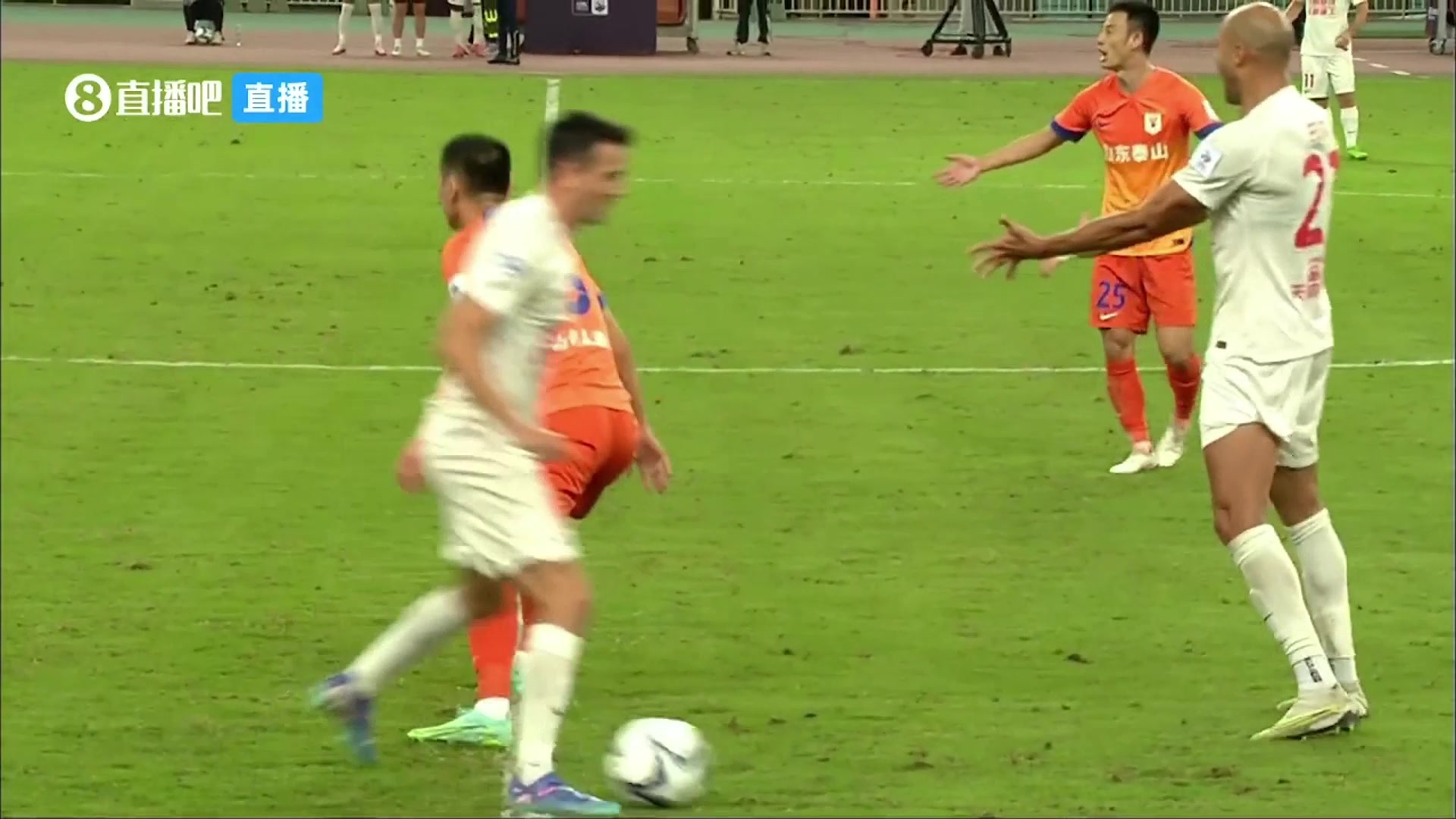 不容易感覺韋世豪到哪都會被罵昔日換下被罵SB